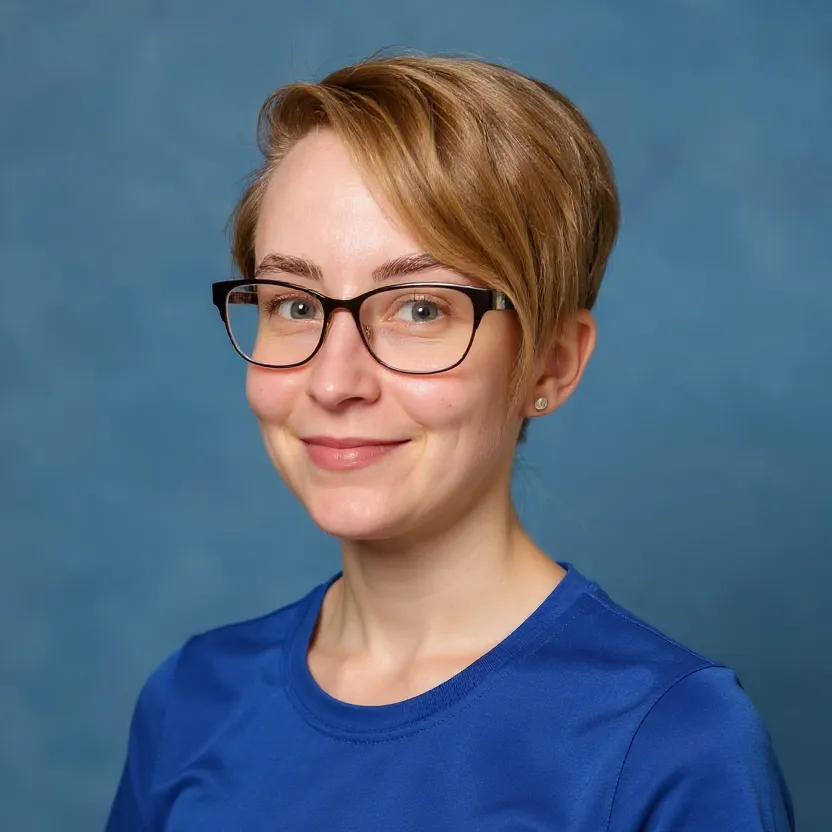 Julia Valli, Toimistoassistentti, myynti ja markkinointi